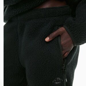 Aritzia TNA Bigfoot Polar Park Black Fleece Joggers